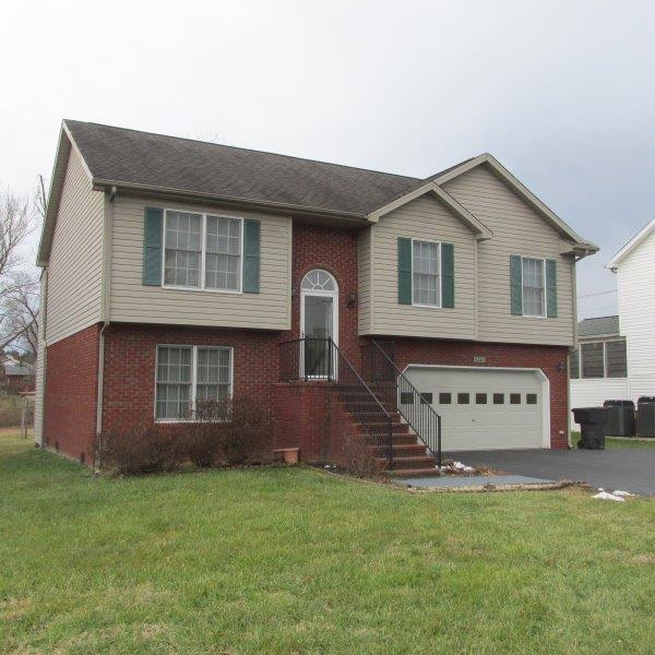 8220 Barrens Road Roanoke, VA 24019 - Photo 26 of 26 Front
