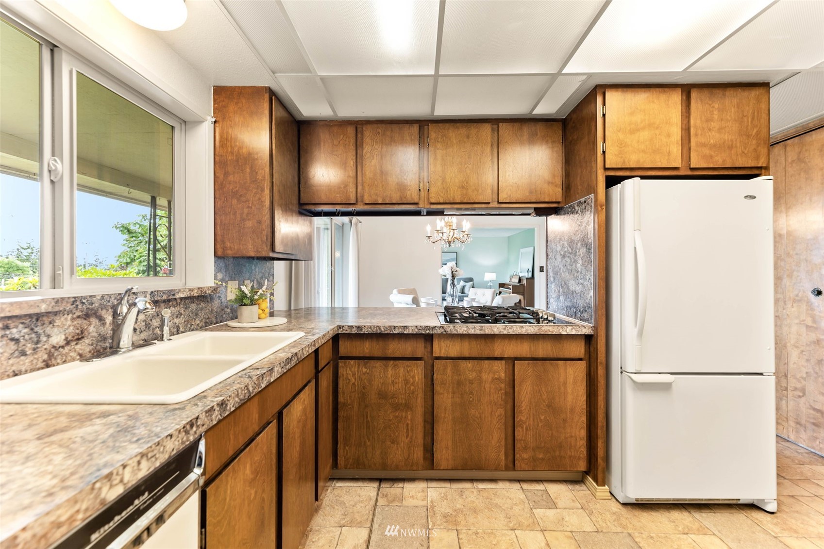 2918 Columbia Heights Road Longview, WA 98632 - Photo 10 of 28 Gallery Image 10