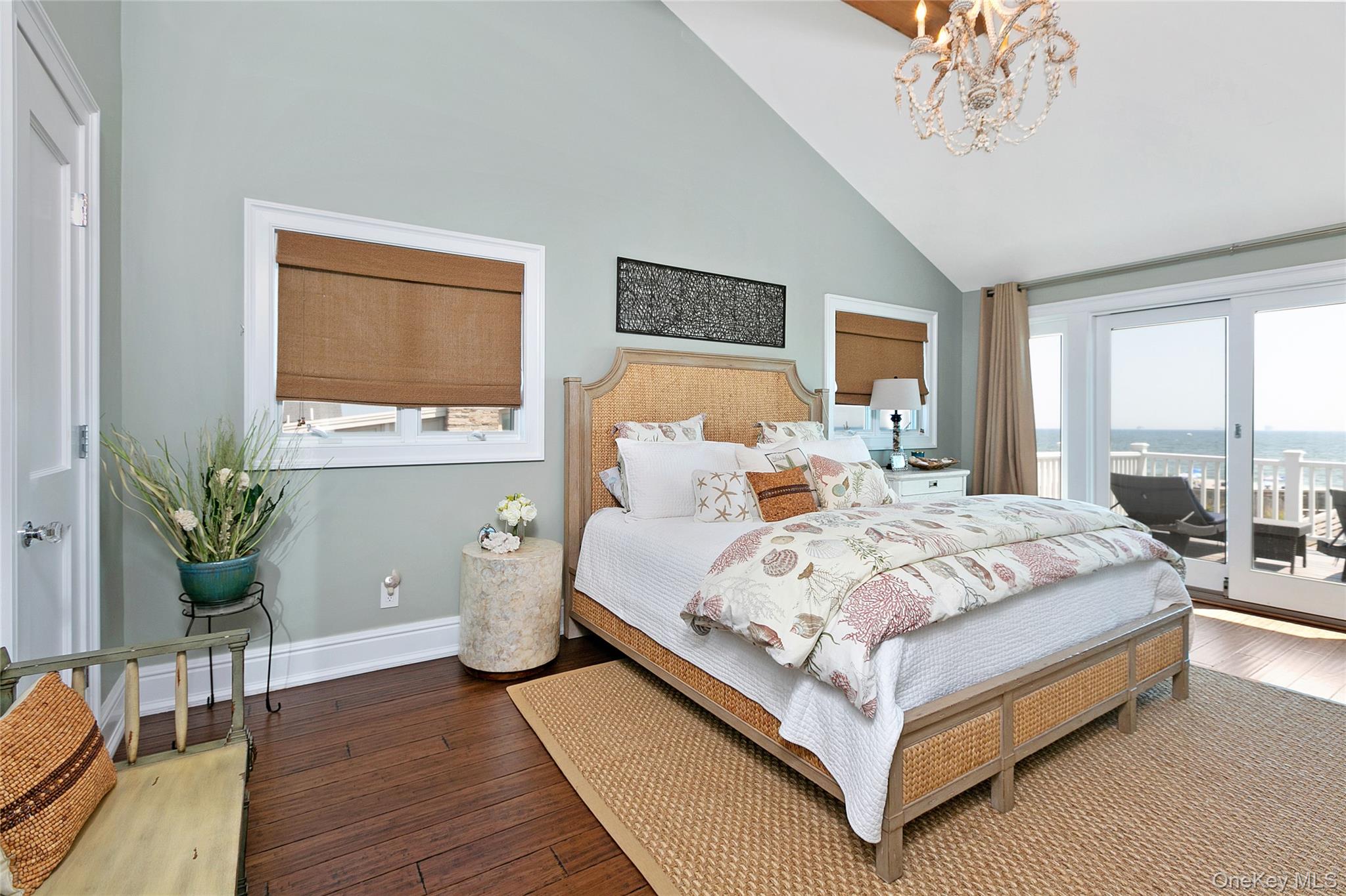 879 Oceanfront Long Beach, NY 11561 - Photo 27 of 49