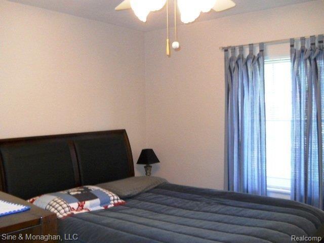 1171 Hawthorne Road Grosse Pointe, MI 48236 - Photo 11 of 24 034.JPG