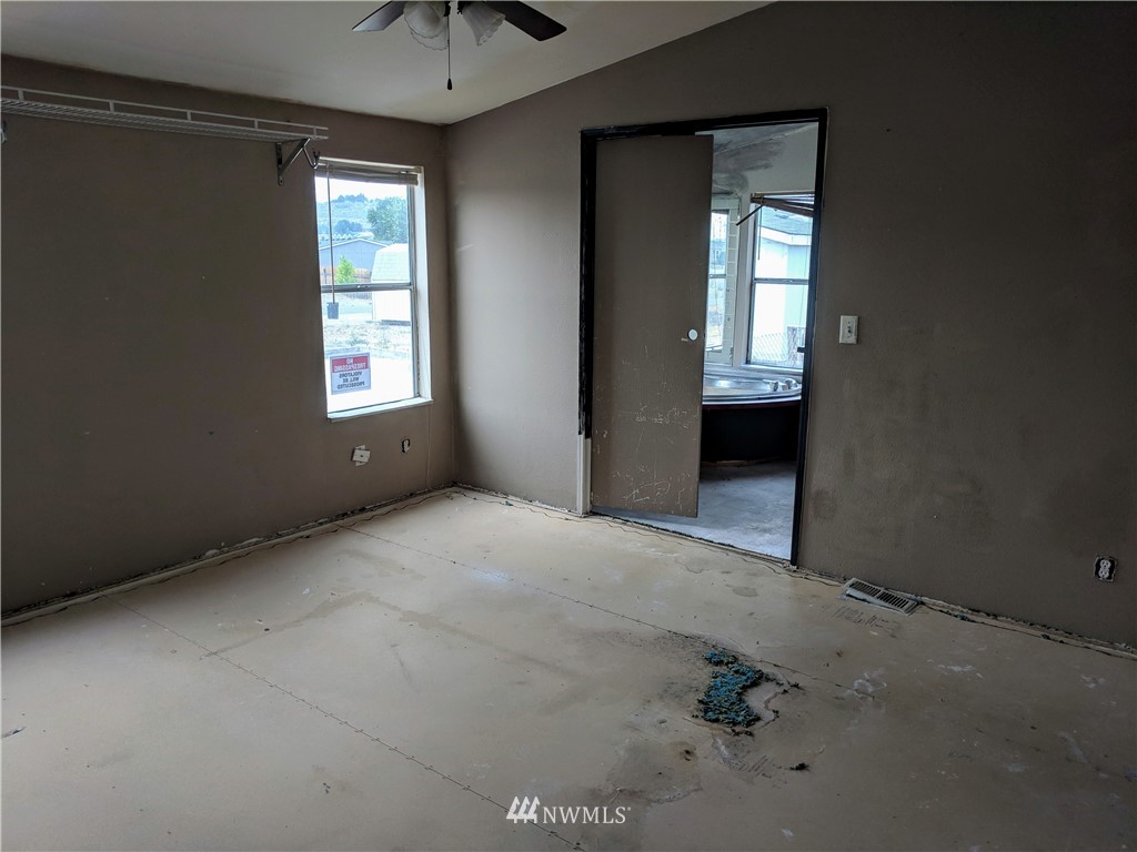 26 Bentham Road Omak, WA 98841 - Photo 5 of 10 Gallery Image 5