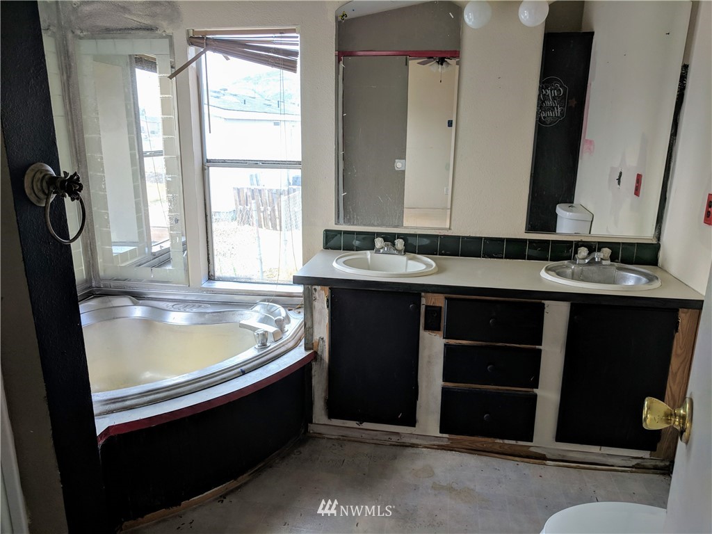 26 Bentham Road Omak, WA 98841 - Photo 6 of 10 Gallery Image 6