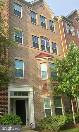 $389,900 | 904 Hall Station Drive, Unit 102, Bowie, MD 20721
