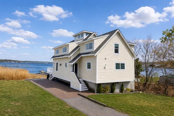 $1,099,000 | 57 Summit Avenue, Swansea, MA 02777