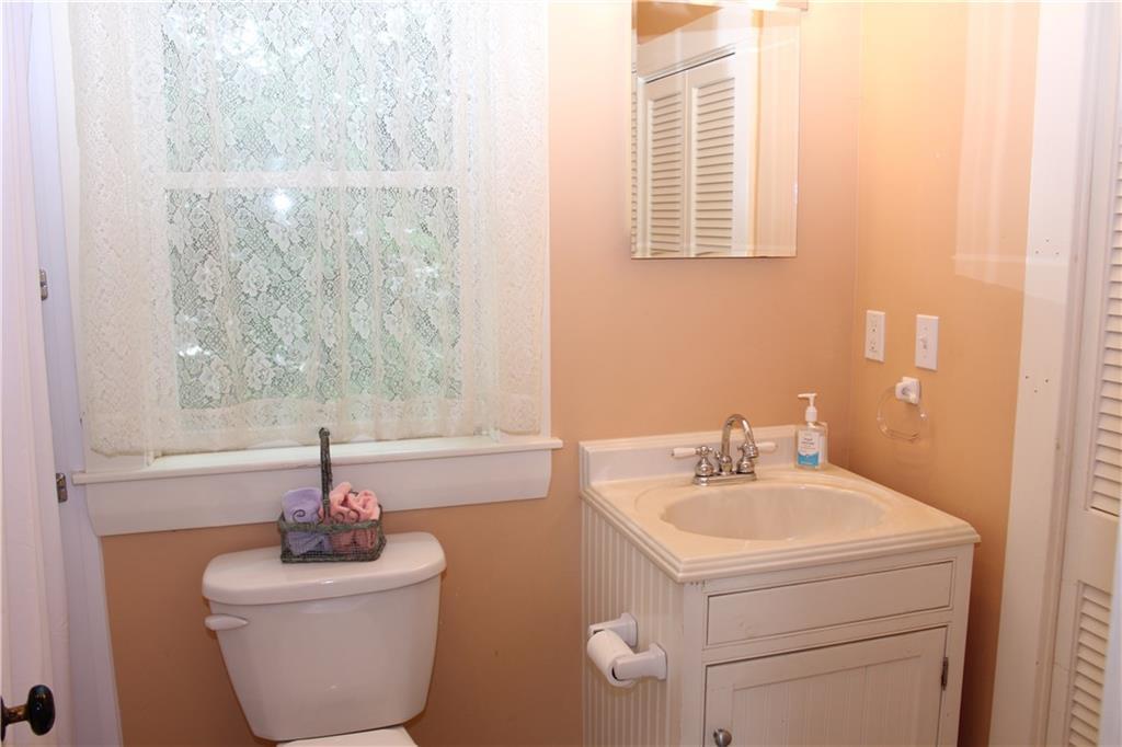 94 River Road Cape Neddick, ME 03902 - Photo 15 of 27 Photo