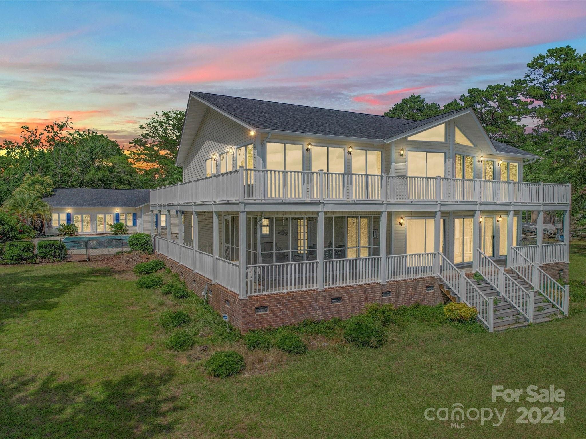 2439 Singleton Point Liberty Hill, SC 29074 - Photo 2 of 44 Gallery Image 2