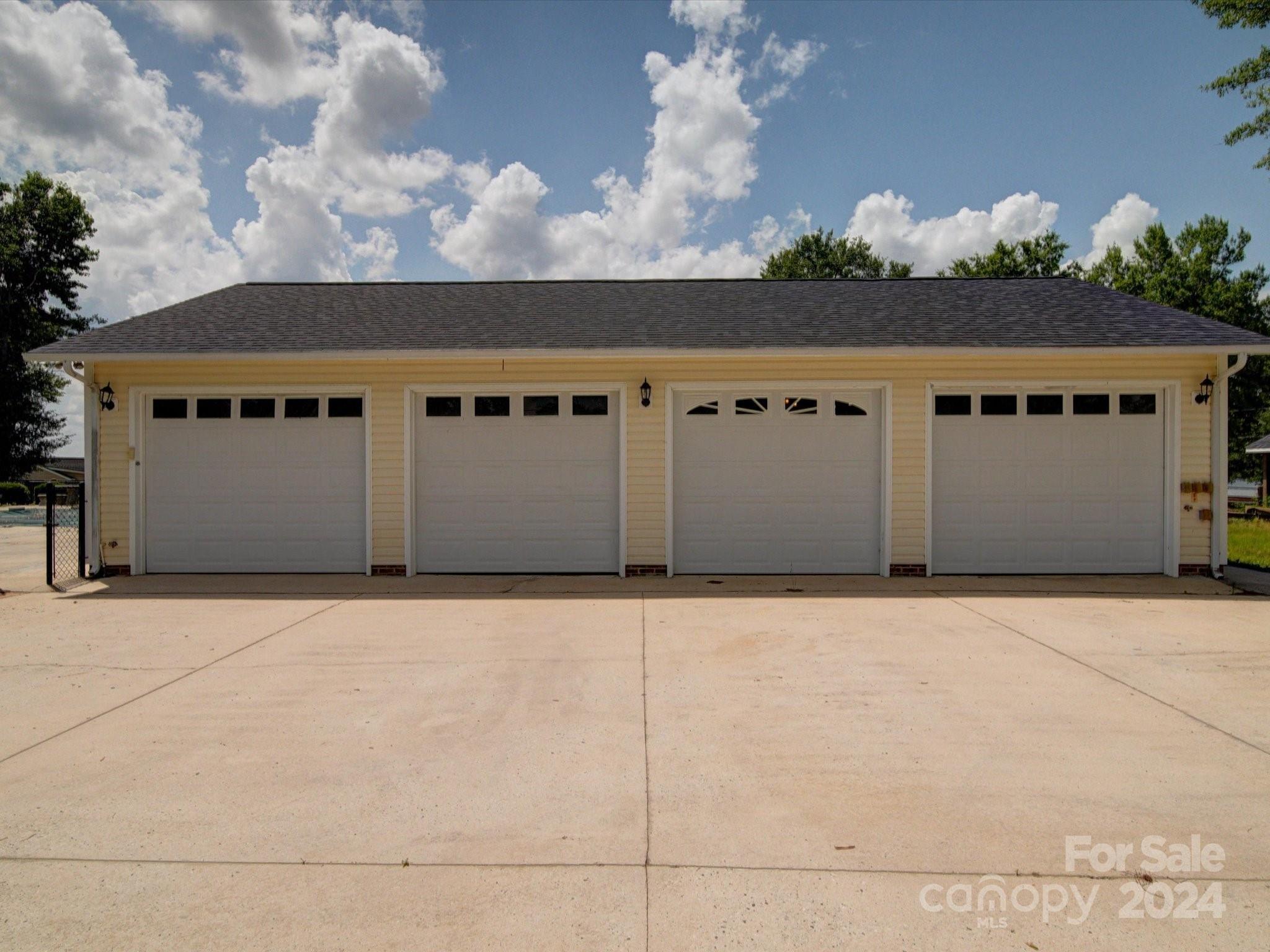 2439 Singleton Point Liberty Hill, SC 29074 - Photo 29 of 44 Gallery Image 29