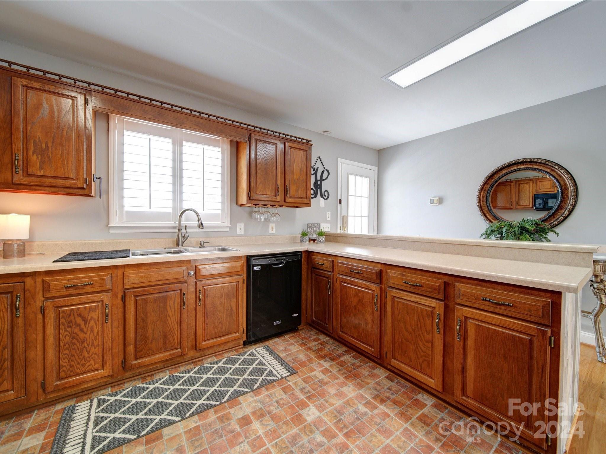 2439 Singleton Point Liberty Hill, SC 29074 - Photo 7 of 44 Gallery Image 7