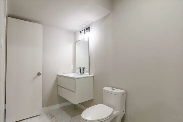 $1,400 | 12044 Beechnut Street, Houston, TX 77072