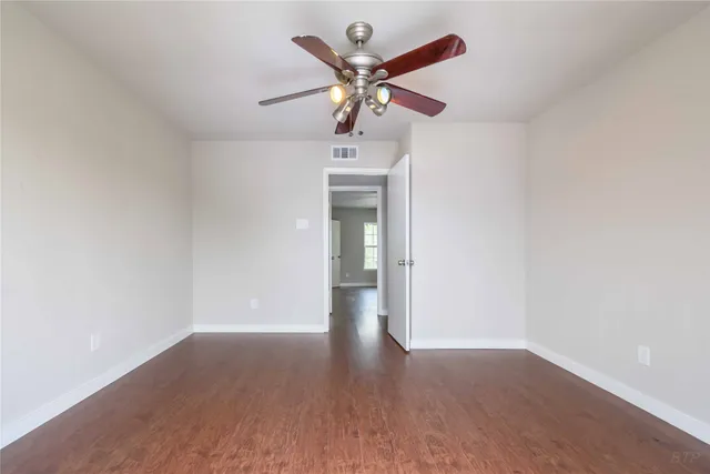 $1,400 | 12044 Beechnut Street, Houston, TX 77072