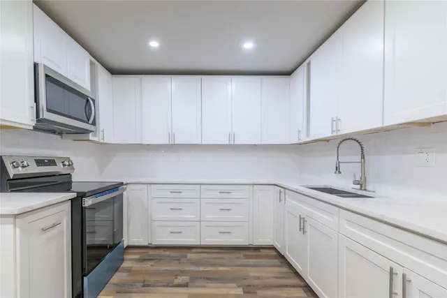 $1,400 | 12044 Beechnut Street, Houston, TX 77072