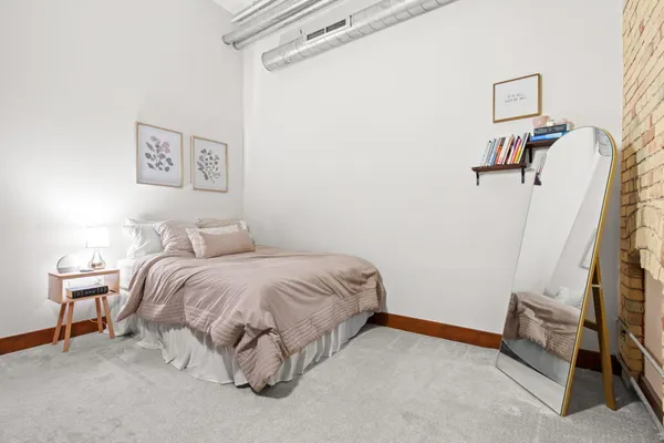 $225,000 | 600 Broadway Avenue Northwest, Unit 203, Grand Rapids, MI 49504