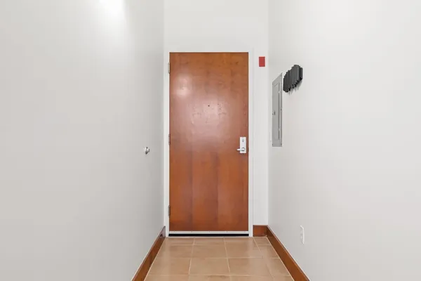 $225,000 | 600 Broadway Avenue Northwest, Unit 203, Grand Rapids, MI 49504