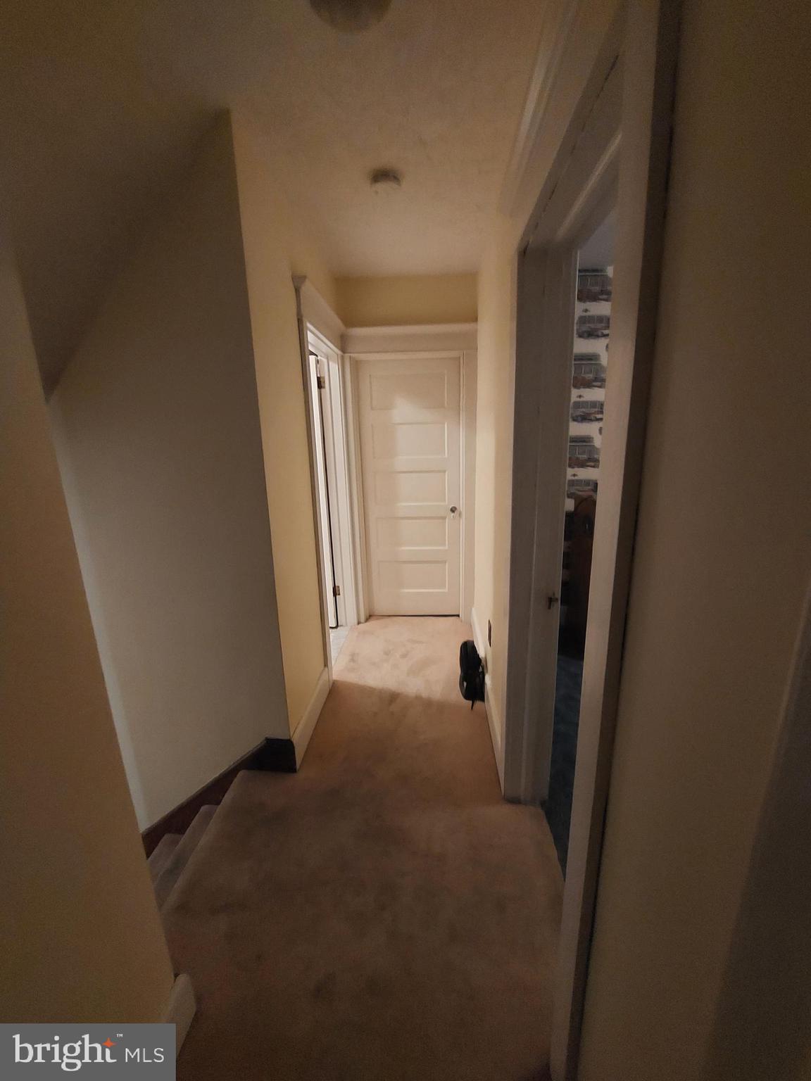 514 Bridgeboro Street Riverside, NJ 08075 - Photo 9 of 15 Hallway