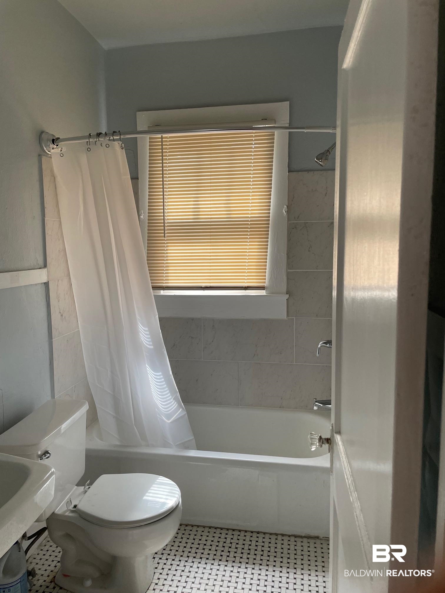 458 Rickarby Street Mobile, AL 36606 - Photo 7 of 11