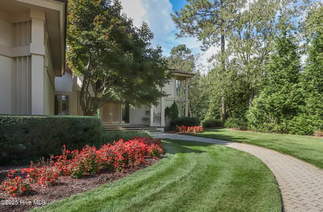 $2,900,000 | 310 Inverrary Road, Pinehurst, NC 28374