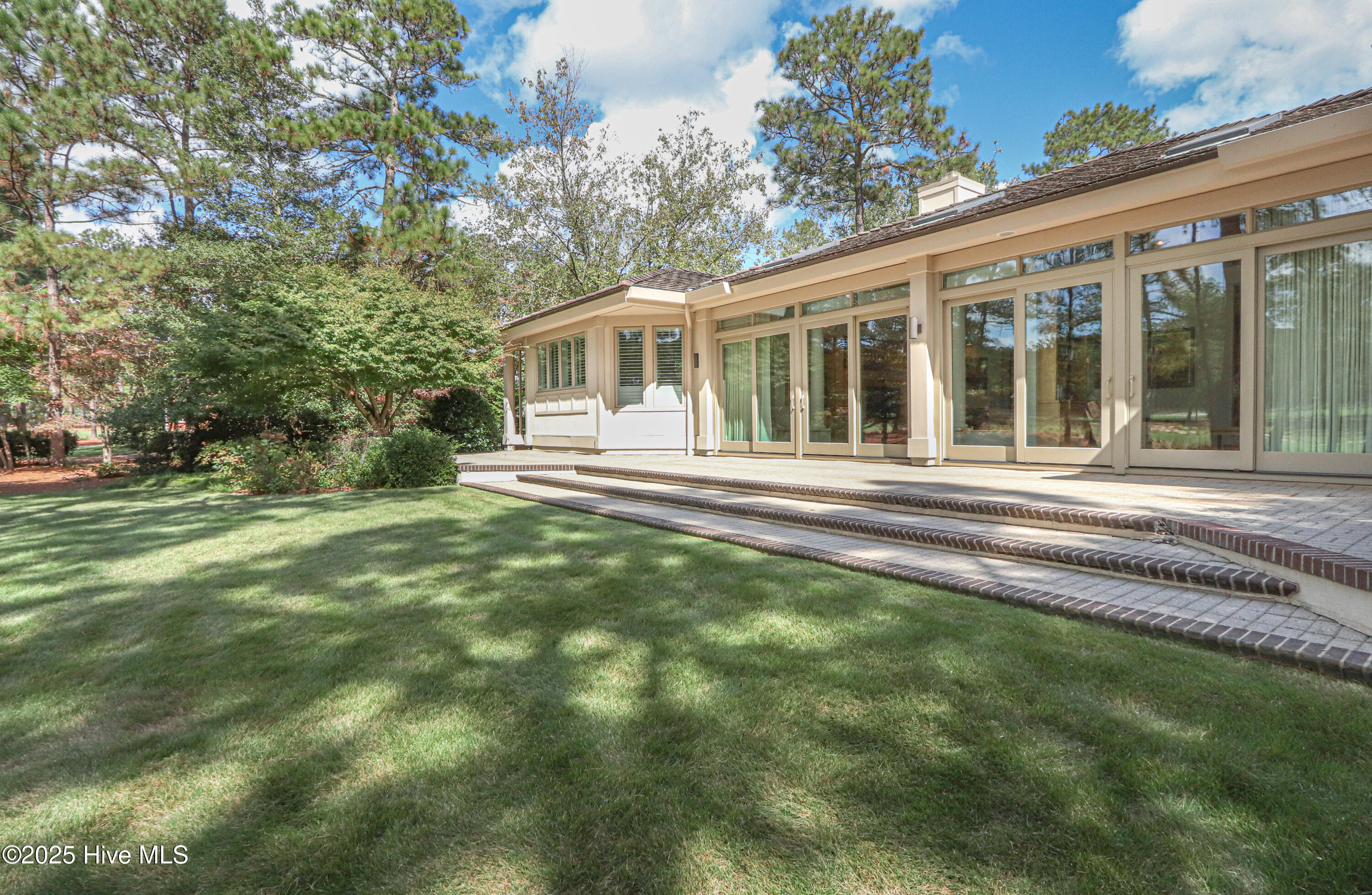 310 Inverrary Road Pinehurst, NC 28374 - Photo 8 of 68 IMG_0285