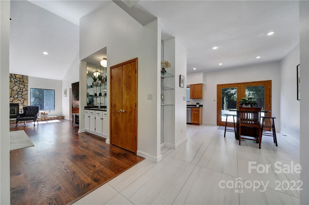 14512 Harbor Estate Road Charlotte, NC 28278 - Photo 5 of 45 Gallery Image 5