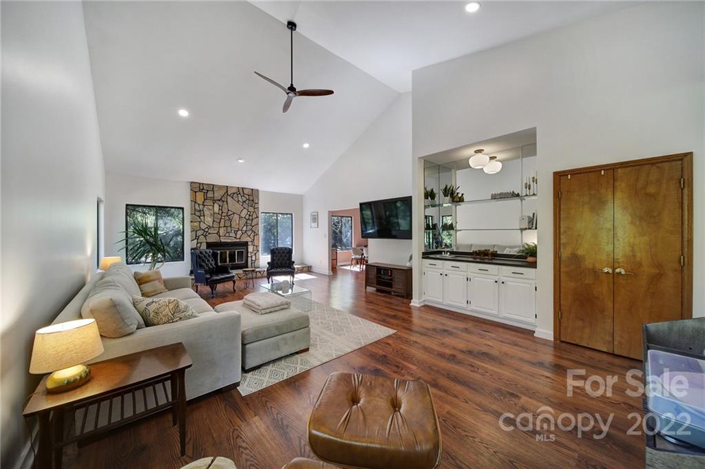 14512 Harbor Estate Road Charlotte, NC 28278 - Photo 7 of 45 Gallery Image 7
