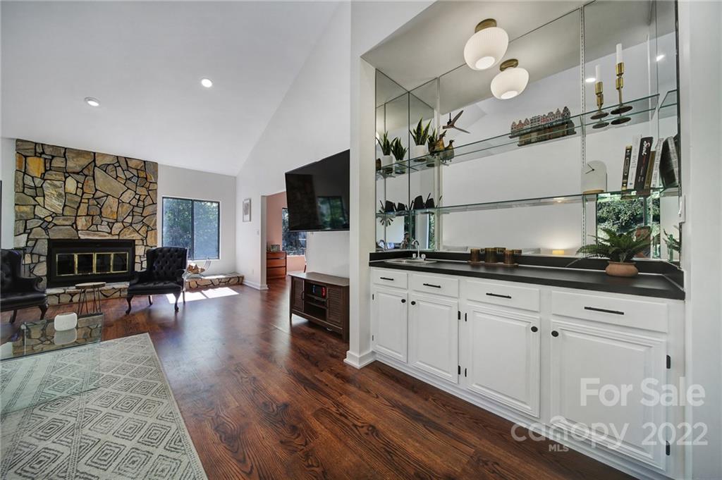 14512 Harbor Estate Road Charlotte, NC 28278 - Photo 8 of 45 Gallery Image 8