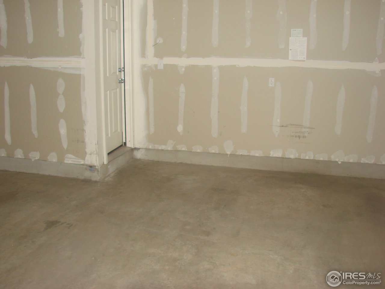 10692 Upper Ridge Road Longmont, CO 80504 - Photo 7 of 13 Gallery Image 7