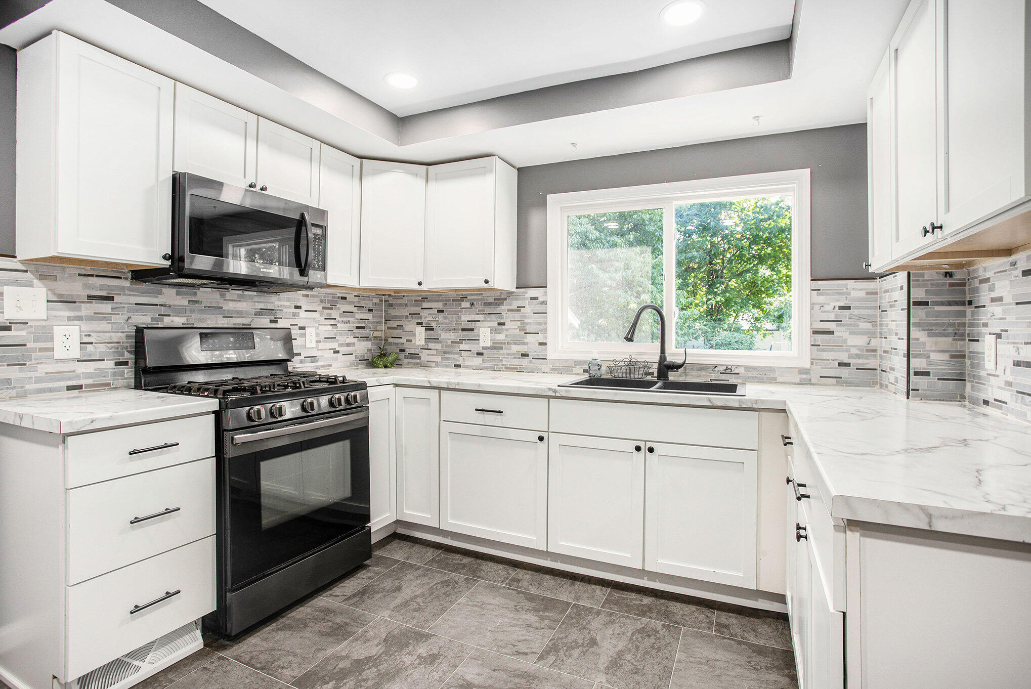 906 7th Street Three Rivers, MI 49093 - Photo 8 of 19 Kitchen