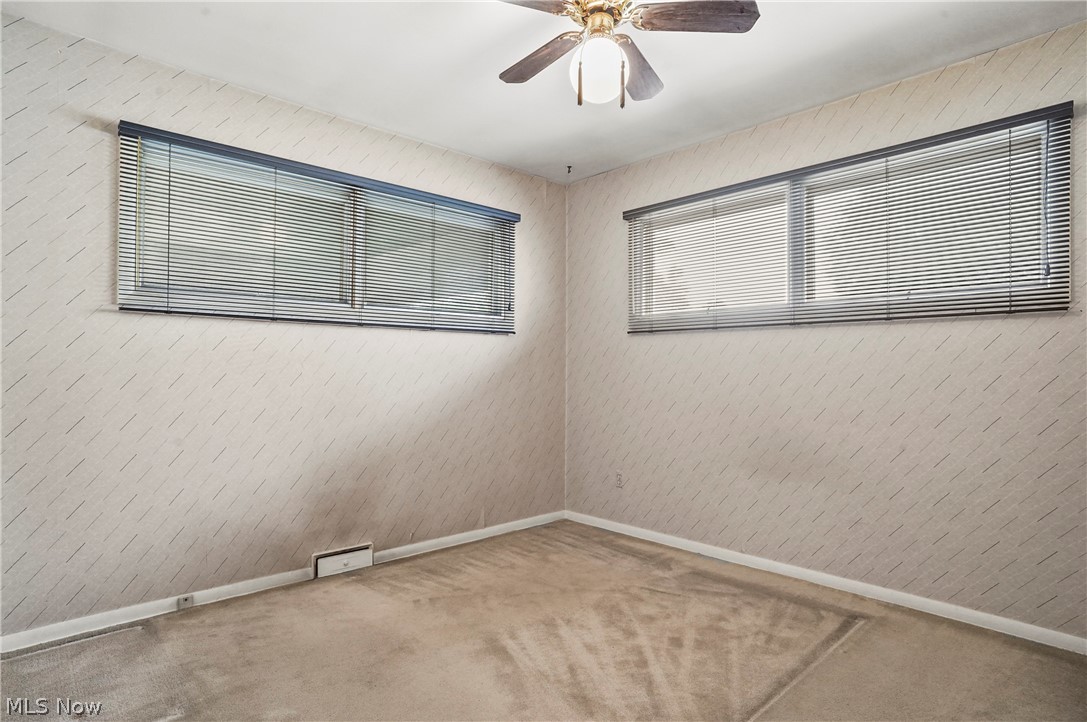 6746 Smith Road Cleveland, OH 44130 - Photo 15 of 28 Gallery Image 15