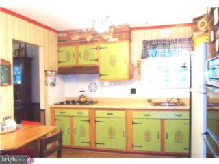 1708 Jill Road Willow Grove, PA 19090 - Photo 4 of 6 Gallery Image 4