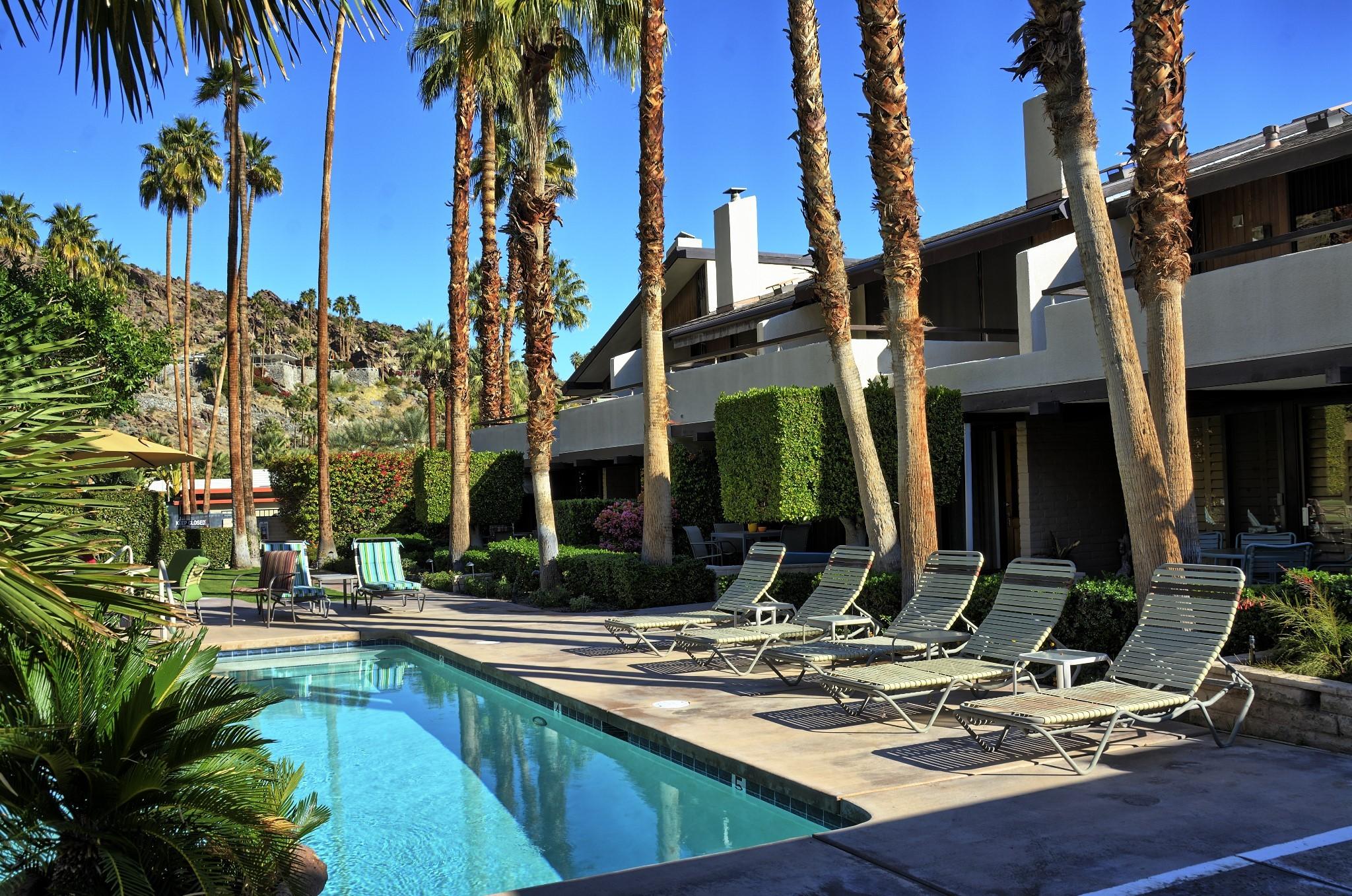 555 West Arenas Road, Unit 5 Palm Springs, CA 92262 - Photo 2 of 15 _DSC3553_4_5_6_7