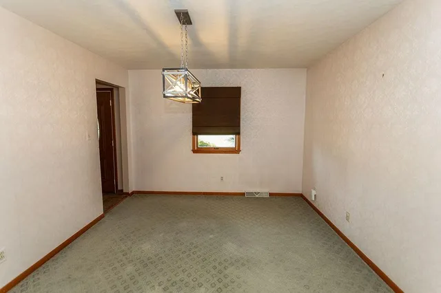 $279,900 | 408 Victor Drive, Uniontown, PA 15401