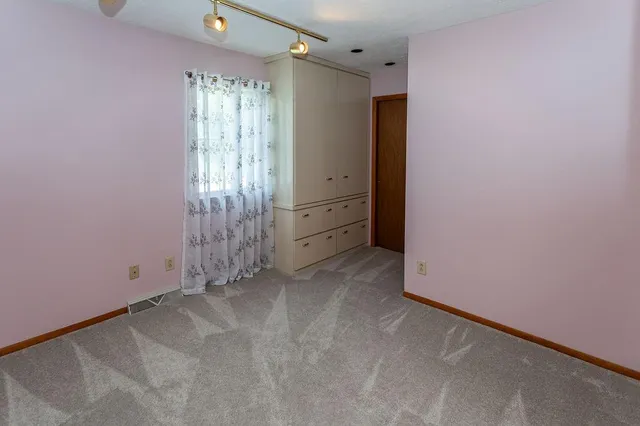 $279,900 | 408 Victor Drive, Uniontown, PA 15401