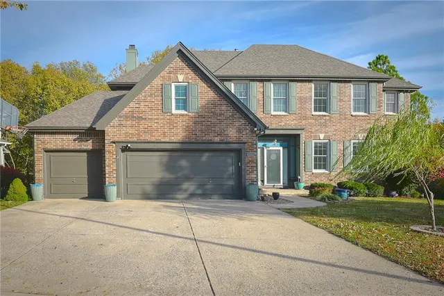 $530,000 | 9001 North Manning Avenue, Kansas City, MO 64157