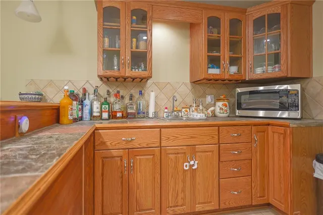 $530,000 | 9001 North Manning Avenue, Kansas City, MO 64157