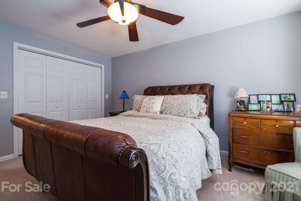 619 Raphael Place Charlotte, NC 28205 - Photo 17 of 25 Gallery Image 17