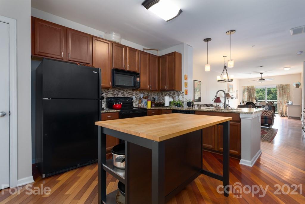 619 Raphael Place Charlotte, NC 28205 - Photo 10 of 25 Gallery Image 10