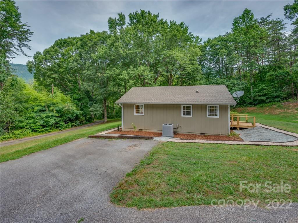 796 Houston Road Columbus, NC 28722 - Photo 6 of 40 Gallery Image 6