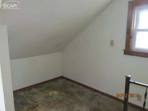 4428 Pengelly Road Flint, MI 48507 - Photo 19 of 26 20434292-18.JPG