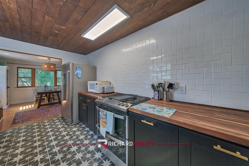 4035 Trapper Creek Road Shell, WY 82441 - Photo 12 of 38 Gallery Image 12