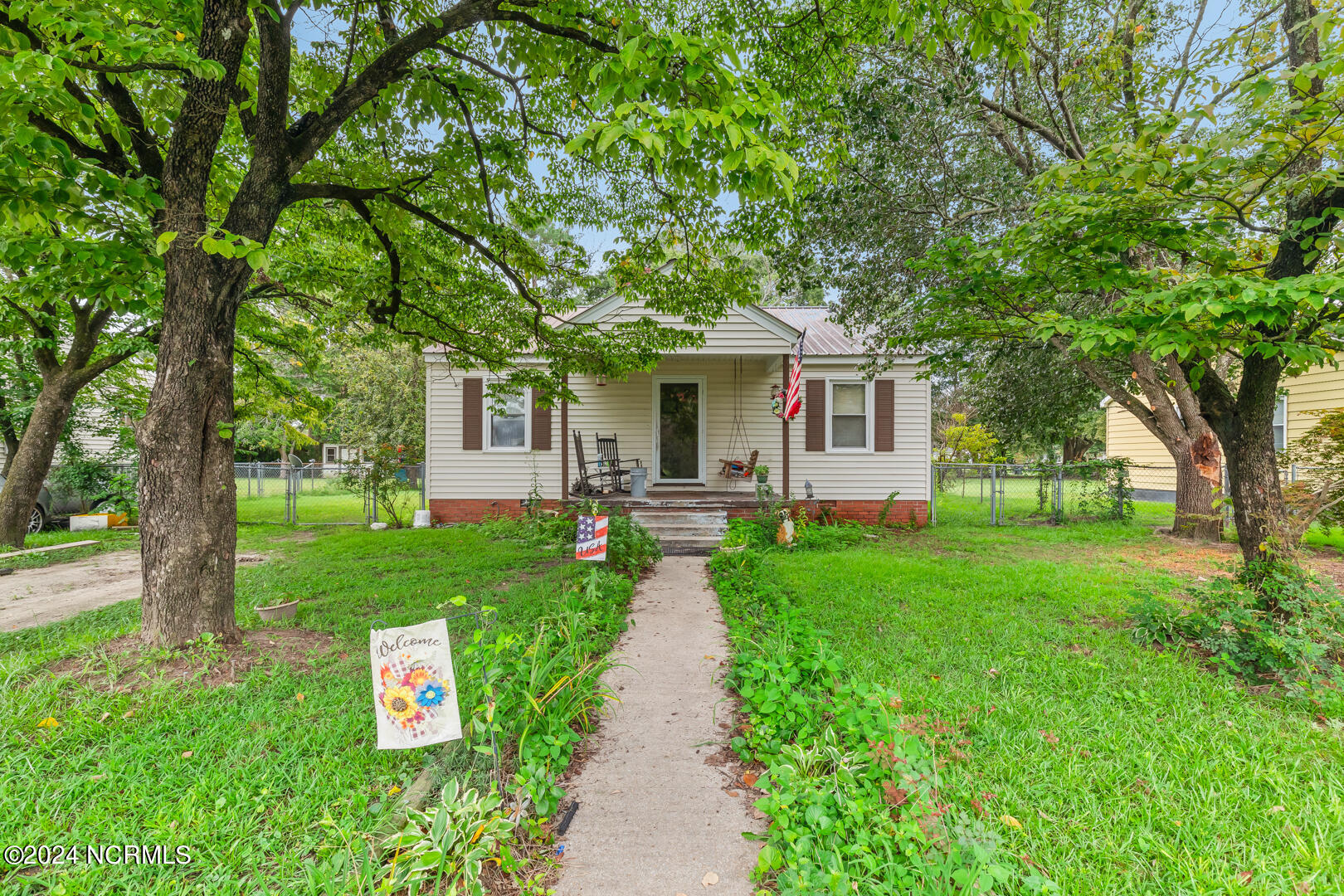 4602 Tyler Road Kinston, NC 28504 - Photo 1 of 31 1