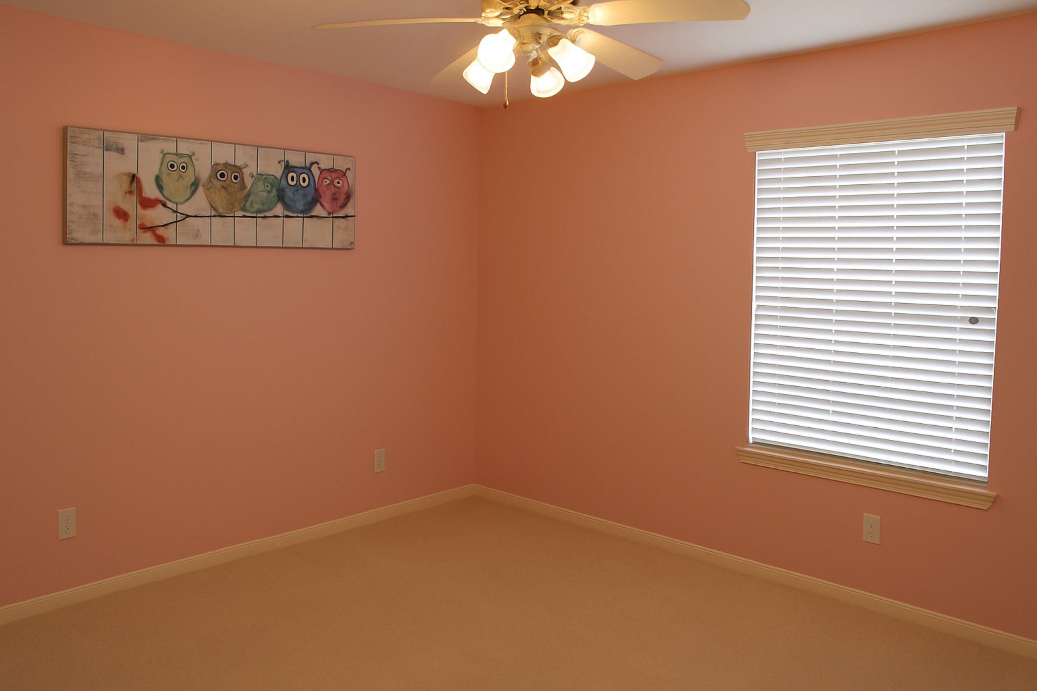 3306 Elmcrest Drive Houston, TX 77088 - Photo 15 of 19 en empty room with window