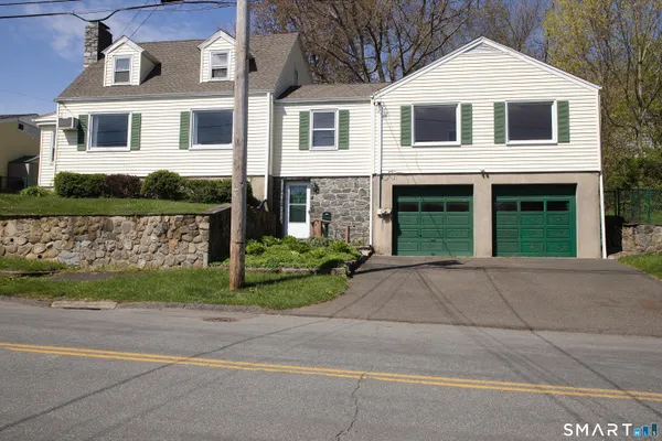 $769,000 | 282 Marlborough Terrace, Fairfield, CT 06825