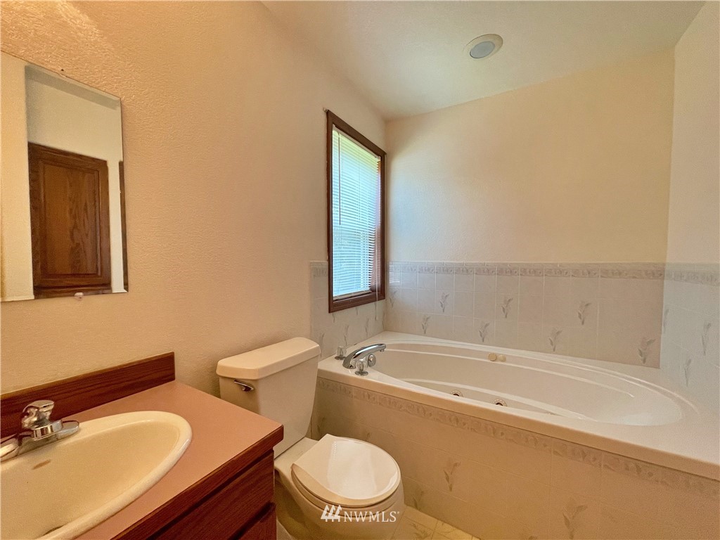 166 Ridge View Drive Randle, WA 98377 - Photo 13 of 20 Gallery Image 13