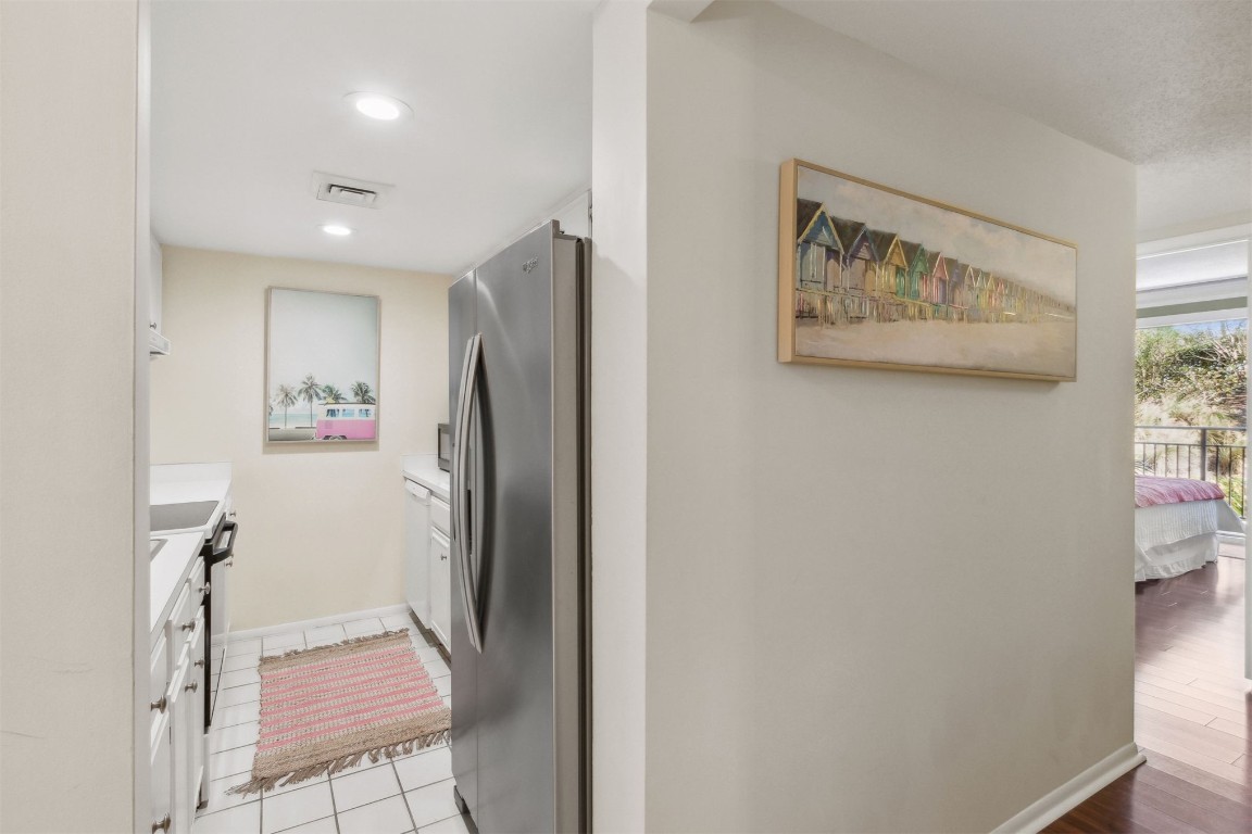 1163 Beach Walker Road, Unit 1163 Fernandina Beach, FL 32034 - Photo 19 of 58 a view of a hallway with a hallway