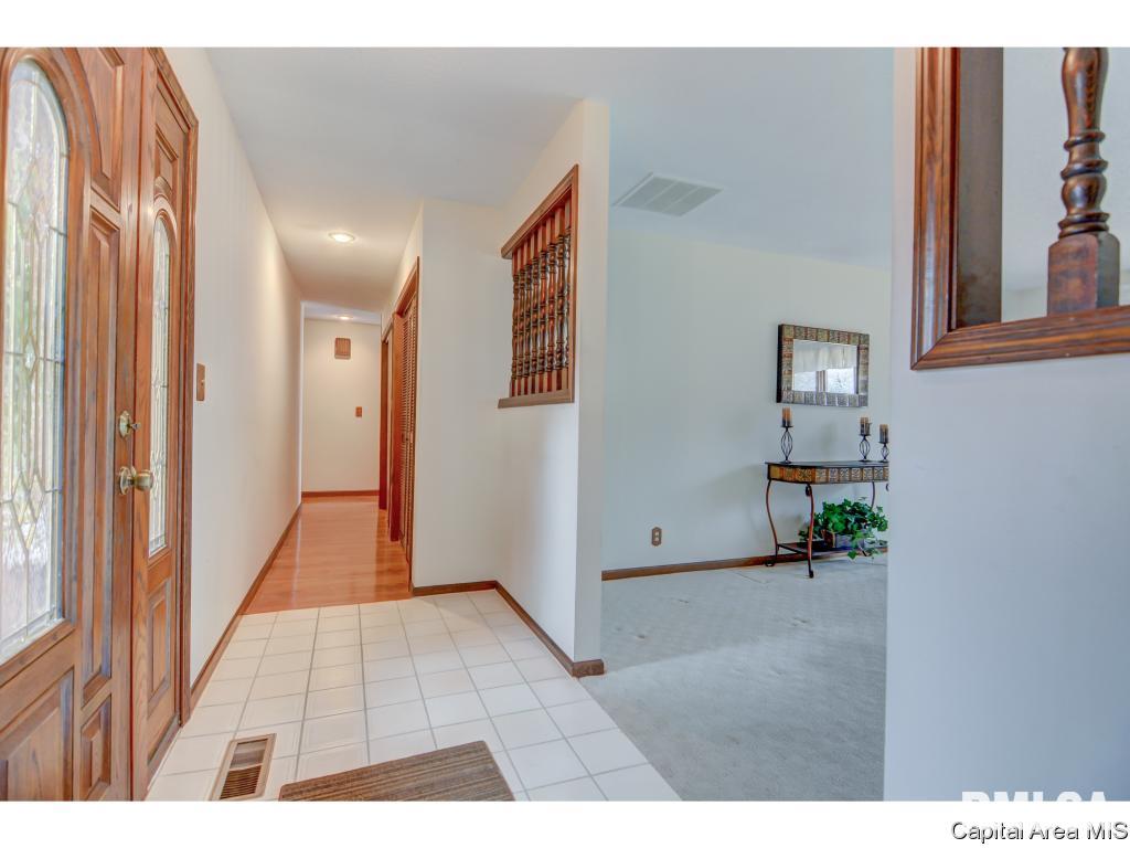 6929 Mechanicsburg Road Springfield, IL 62712 - Photo 11 of 36