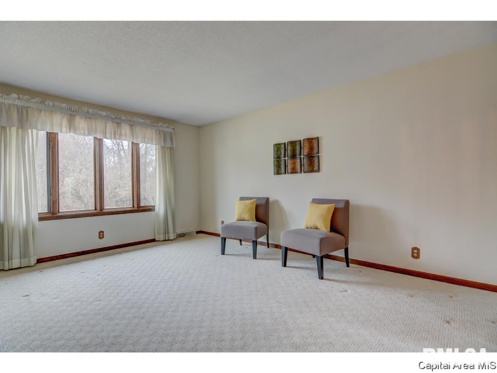 6929 Mechanicsburg Road Springfield, IL 62712 - Photo 13 of 36