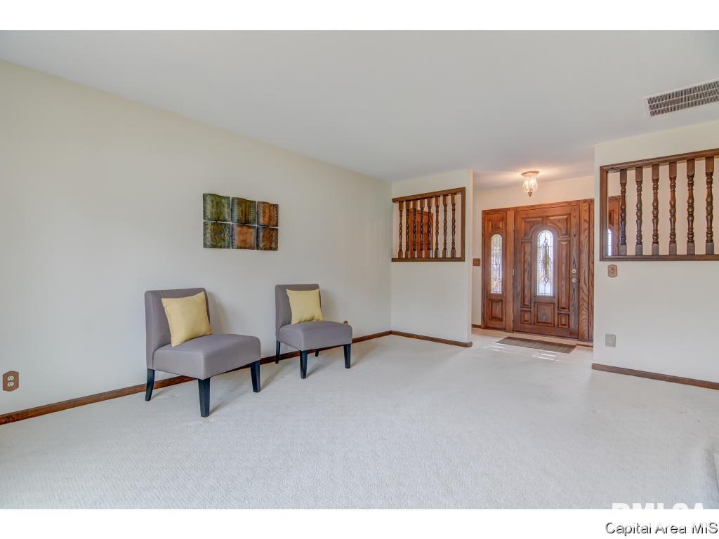 6929 Mechanicsburg Road Springfield, IL 62712 - Photo 14 of 36