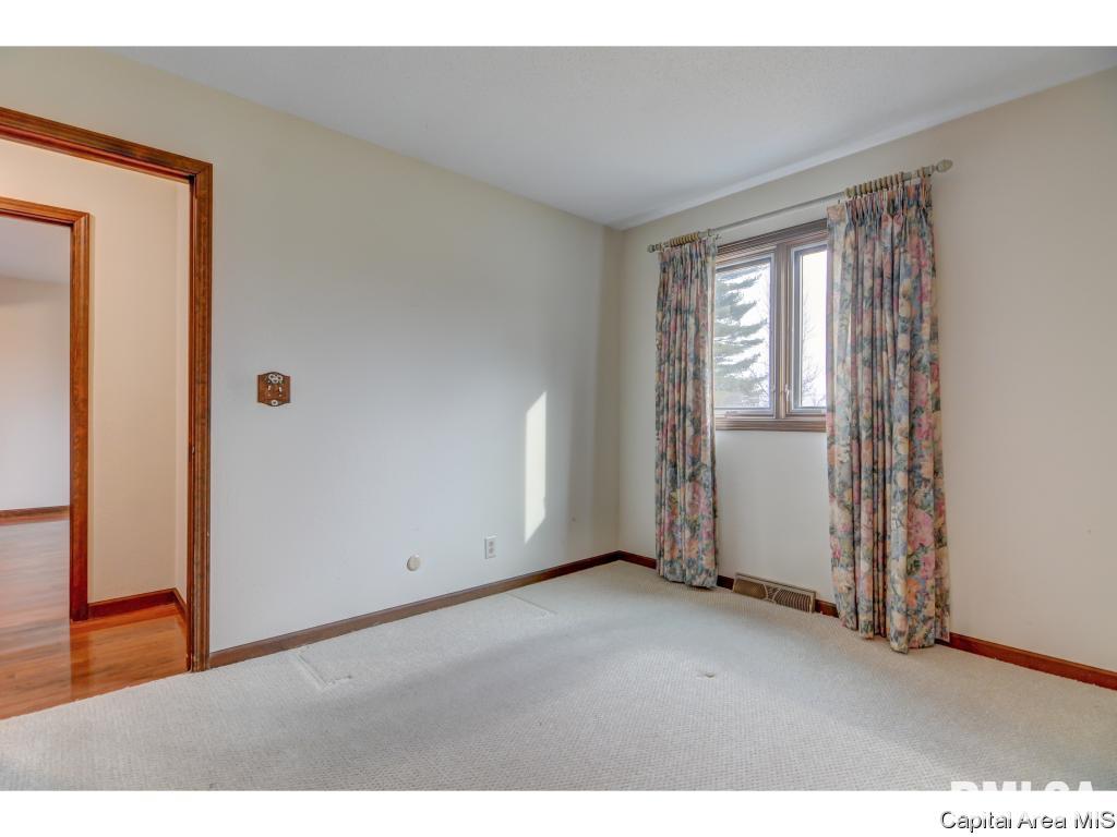 6929 Mechanicsburg Road Springfield, IL 62712 - Photo 18 of 36