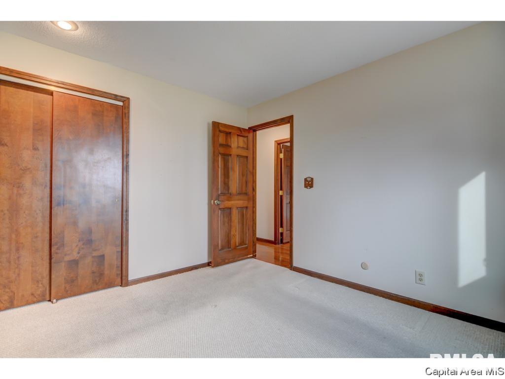 6929 Mechanicsburg Road Springfield, IL 62712 - Photo 19 of 36
