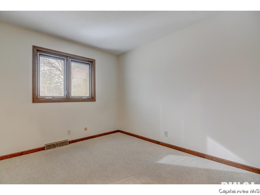 6929 Mechanicsburg Road Springfield, IL 62712 - Photo 20 of 36