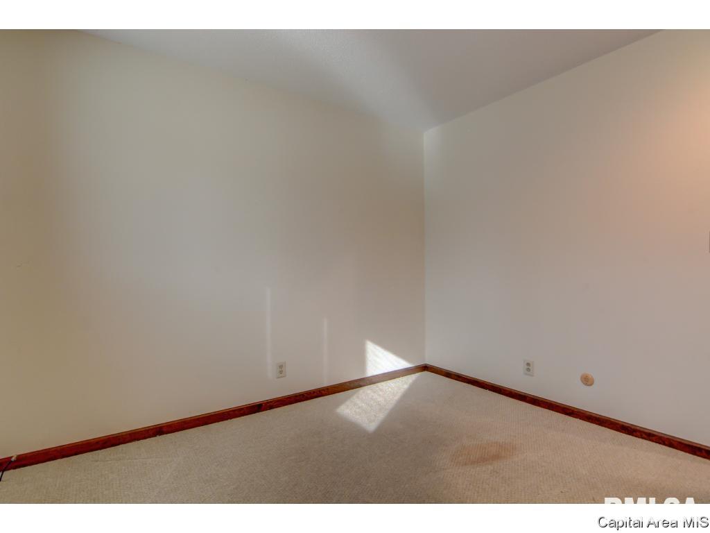 6929 Mechanicsburg Road Springfield, IL 62712 - Photo 23 of 36